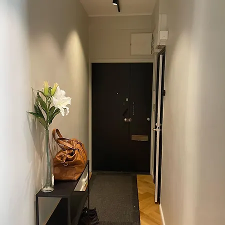 Luxury 2bdr In Center With Free Parking