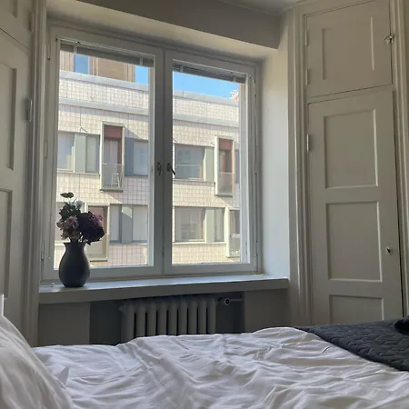 Appartement Luxury 2bdr In Center With Free Parking *